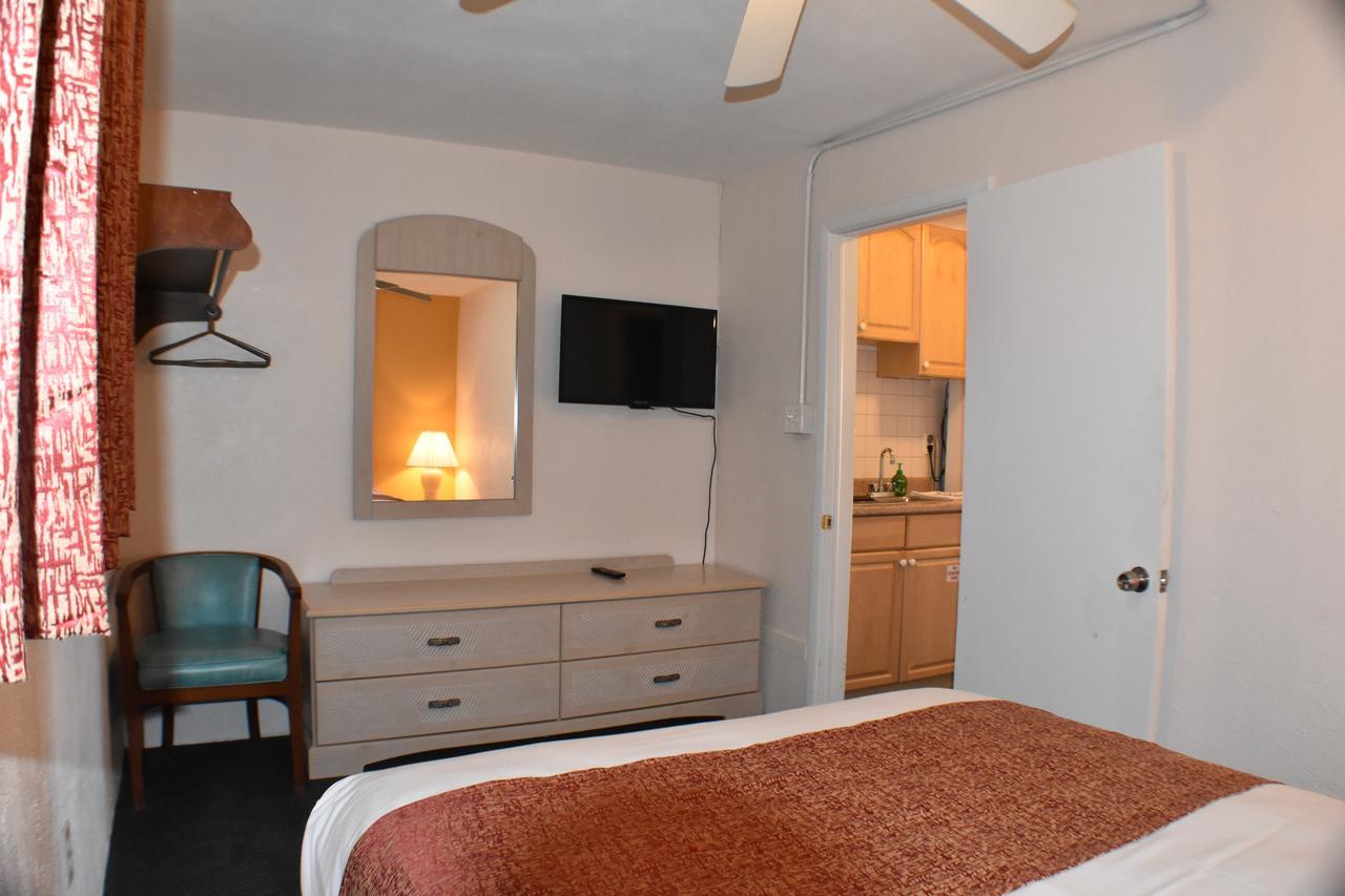 Motel Blue Water